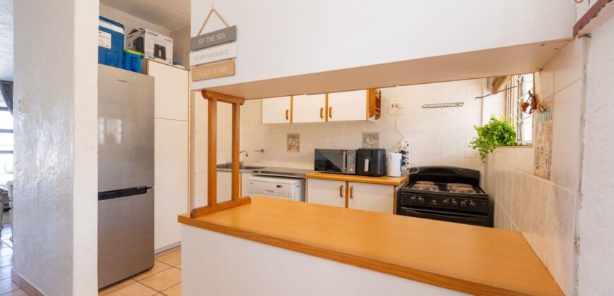 2 Bedroom Apartment for Sale in Umhlanga Rocks