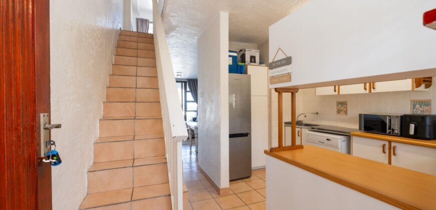 2 Bedroom Apartment for Sale in Umhlanga Rocks