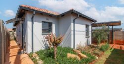 2 Bedroom House for Sale in Protea Glen