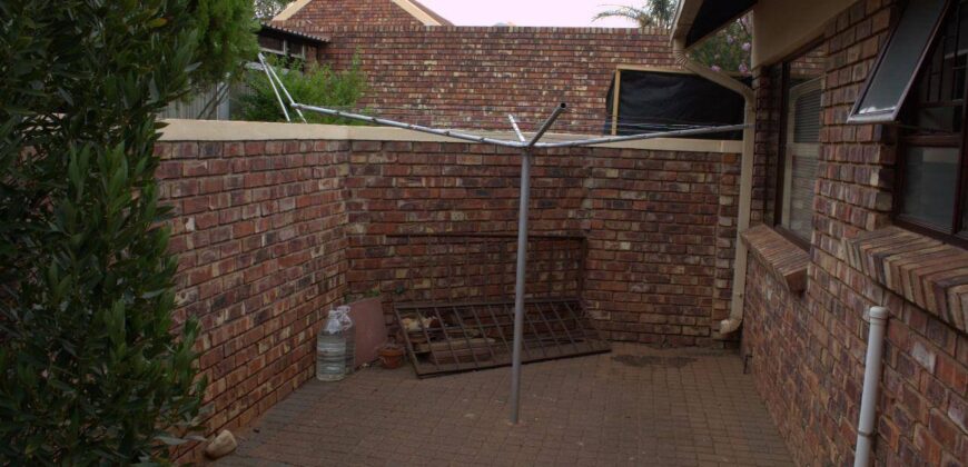 3 Bedroom House to Rent in Langenhovenpark