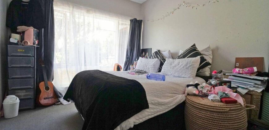 3 Bedroom Apartment for Sale in Beacon Bay