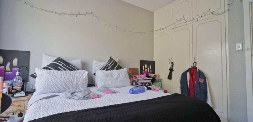 3 Bedroom Apartment for Sale in Beacon Bay