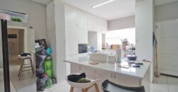 3 Bedroom Apartment for Sale in Beacon Bay