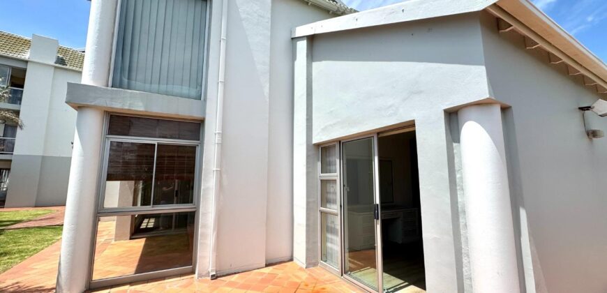 3 Bedroom Apartment for Sale in Summerstrand