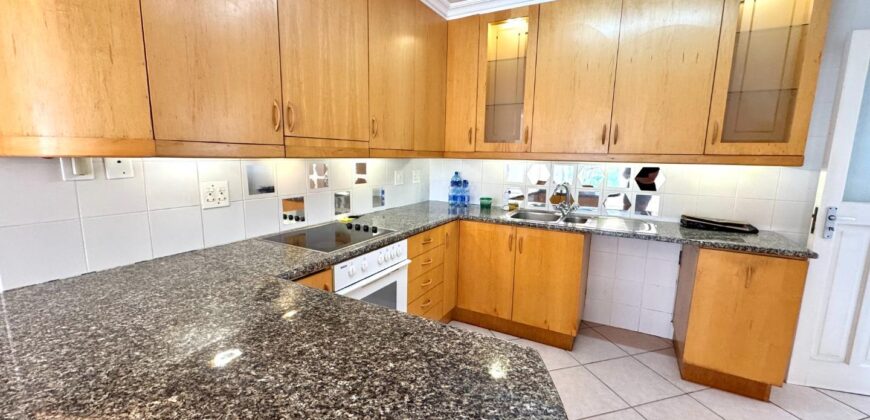 3 Bedroom Apartment for Sale in Summerstrand
