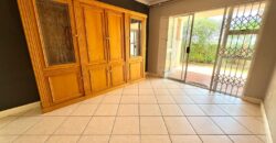 3 Bedroom Apartment for Sale in Summerstrand