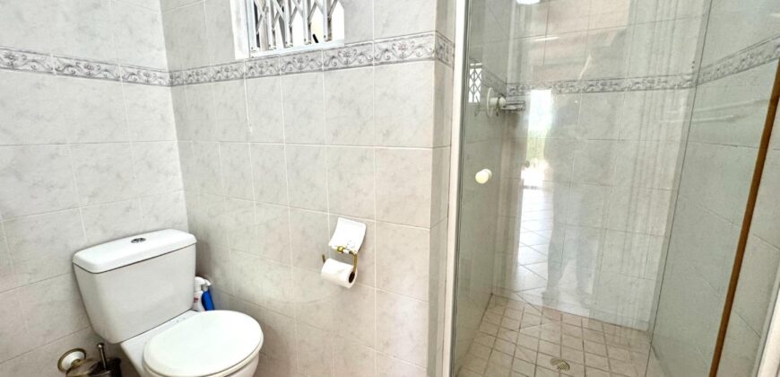 3 Bedroom Apartment for Sale in Summerstrand