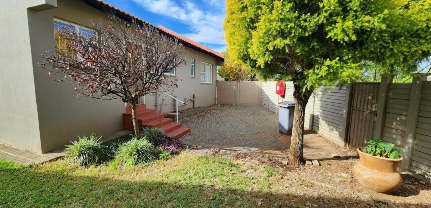 3 Bedroom House to Rent in Langenhovenpark