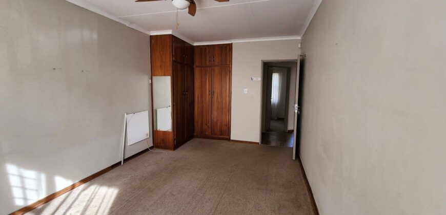 3 Bedroom House to Rent in Langenhovenpark