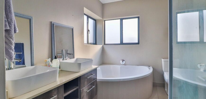 4 Bedroom House for Sale in The Rest Nature Estate