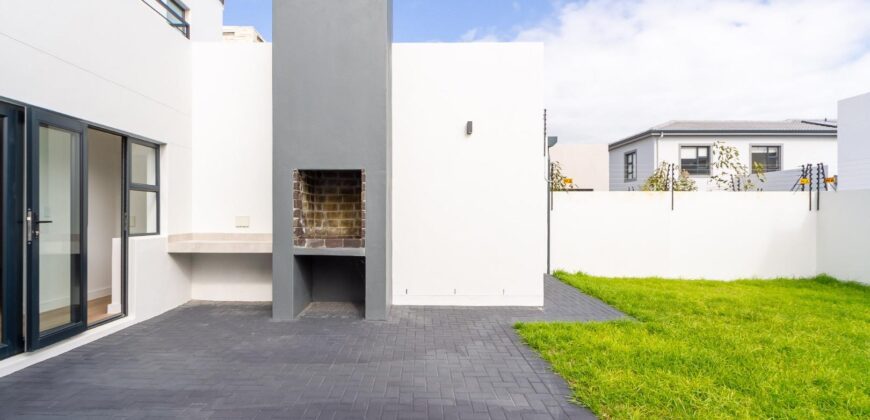 4 Bedroom House for Sale in Cape Farms