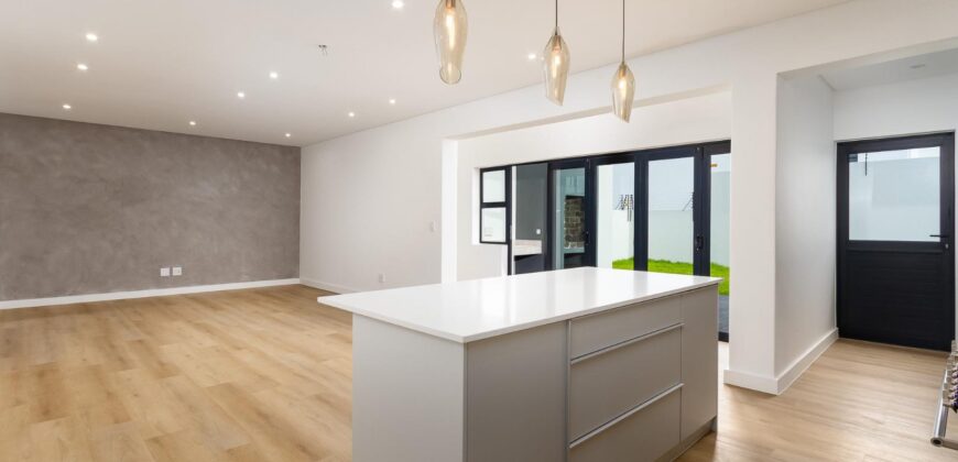 4 Bedroom House for Sale in Cape Farms