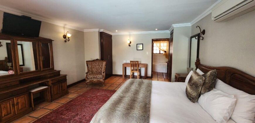 15-Bedroom Commercial Property for Sale in Cashan