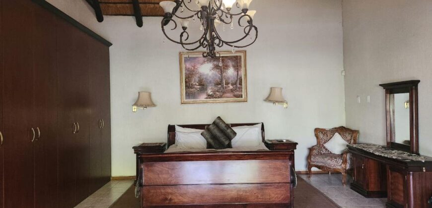 15-Bedroom Commercial Property for Sale in Cashan